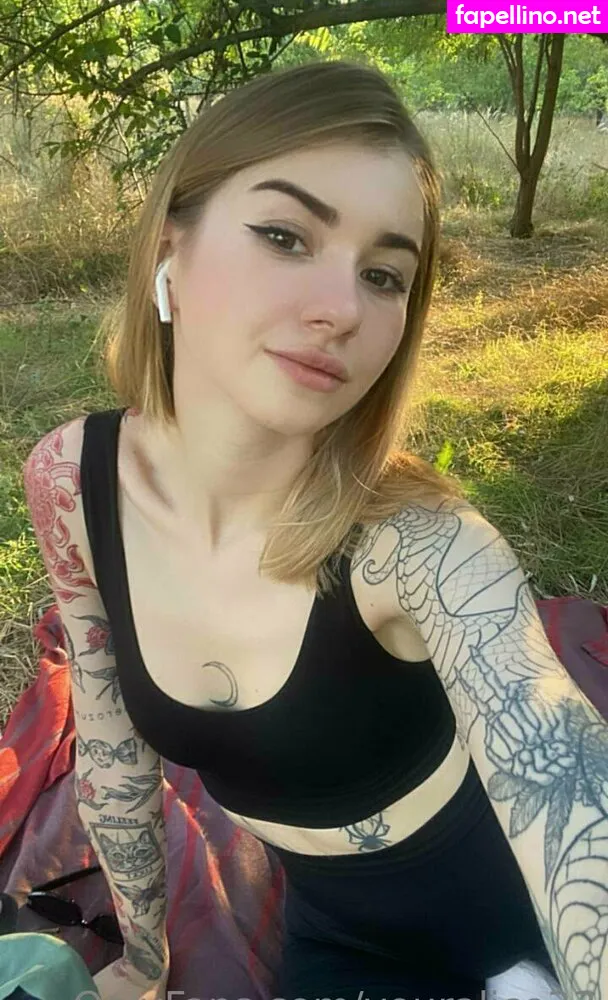 Iea_u, youralice33 Leaked Nude Picture #COPajRu67S
