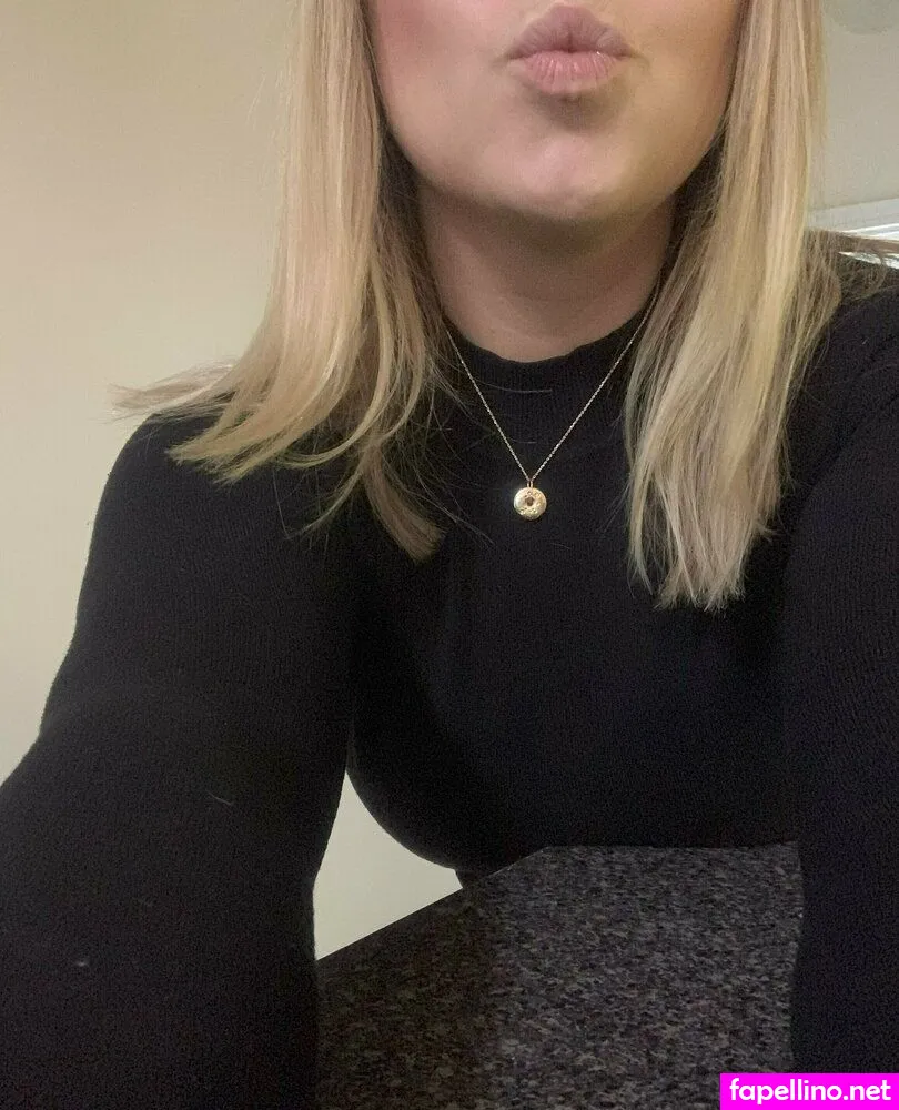 Sparklyscrubs, yournurse.amber Leaked Nude Picture #b037njC4uw