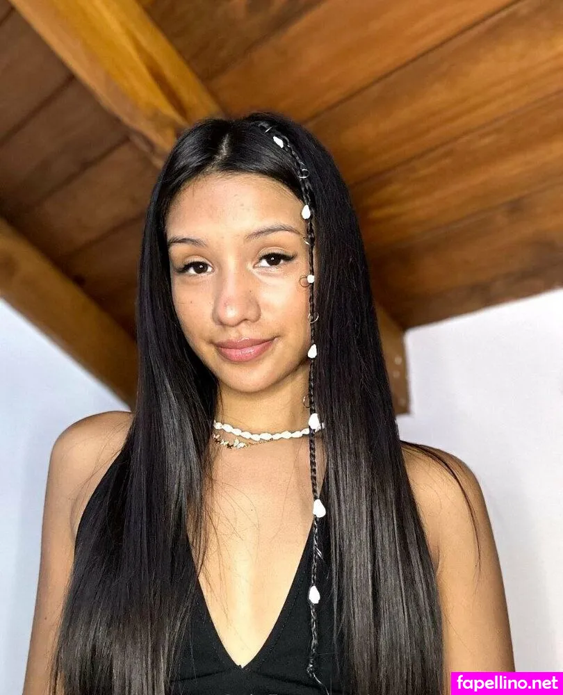 Yoursweetlauraa, yoursweetserenaa Leaked Nude Picture #WrDG8cjPMa