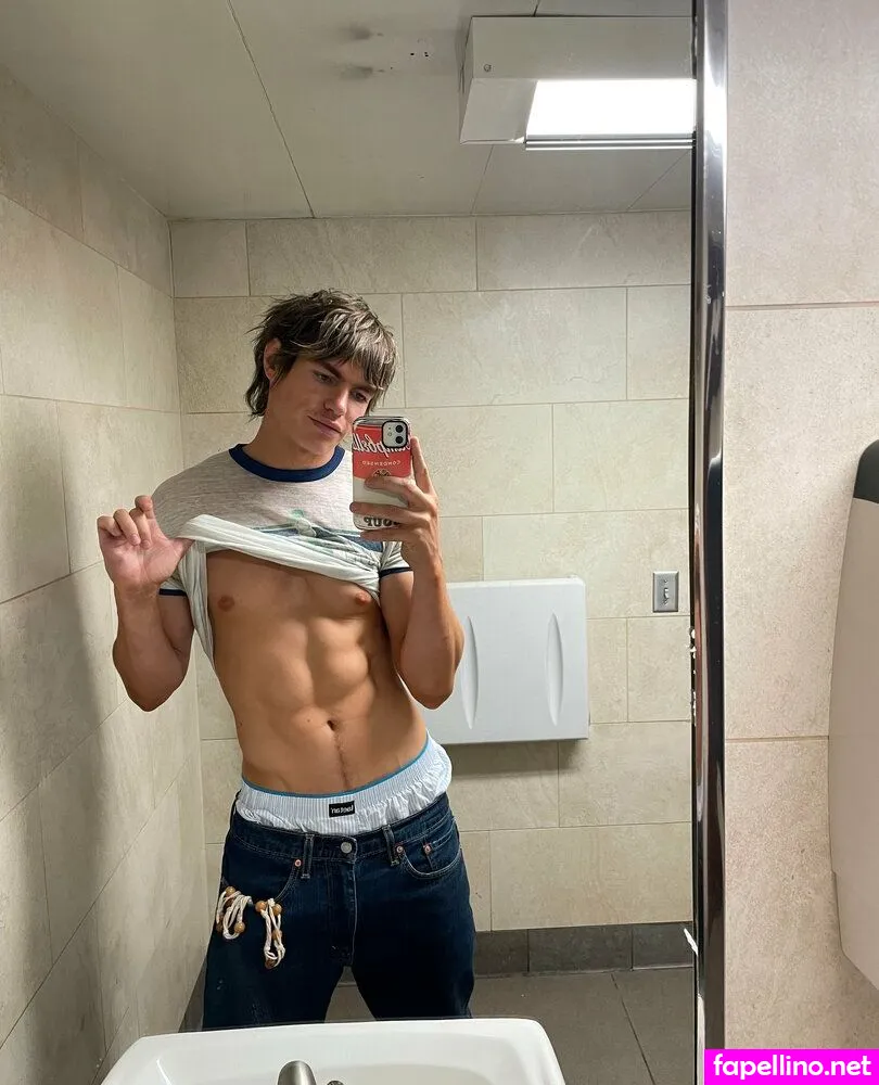 Zanderhodgson Leaked Nude Picture #S98tNbzPjA