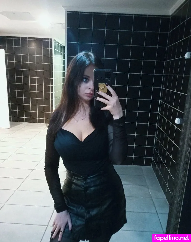 Adequatelogin, zhukovachris Leaked Nude Picture #EGb9YJxat0